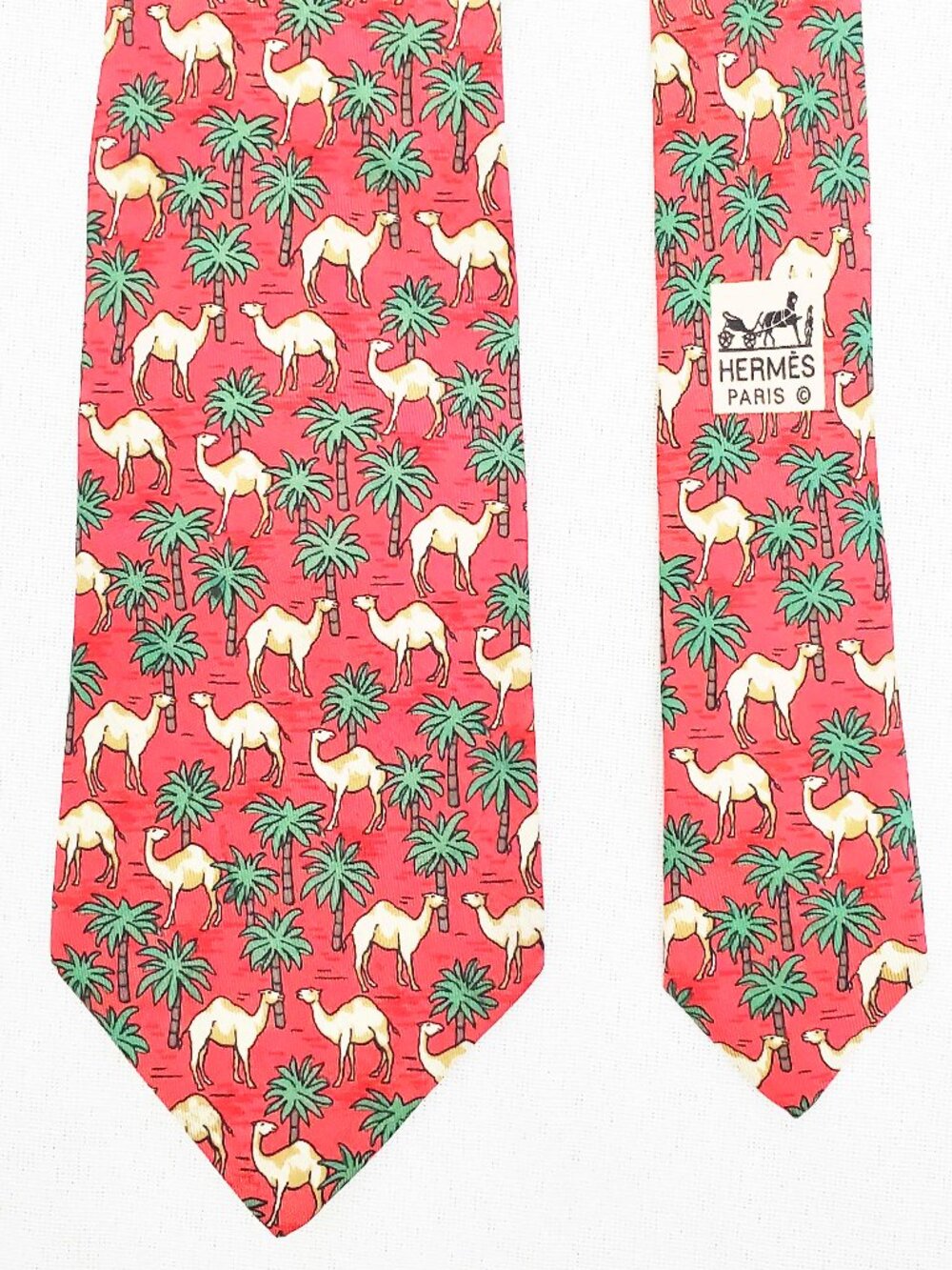 Hermès 7418 HA Men's Camels and Trees on Red Silk Tie Necktie Vintage